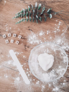 Направи сам стапалки за бебе