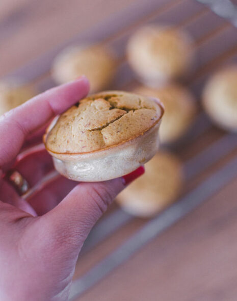 Мафини за бебе со јаболко и морков | Мафини за бебе со јаболко и морков