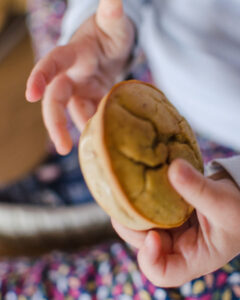 Мафини за бебе со јаболко и морков | Мафини за бебе со јаболко и морков